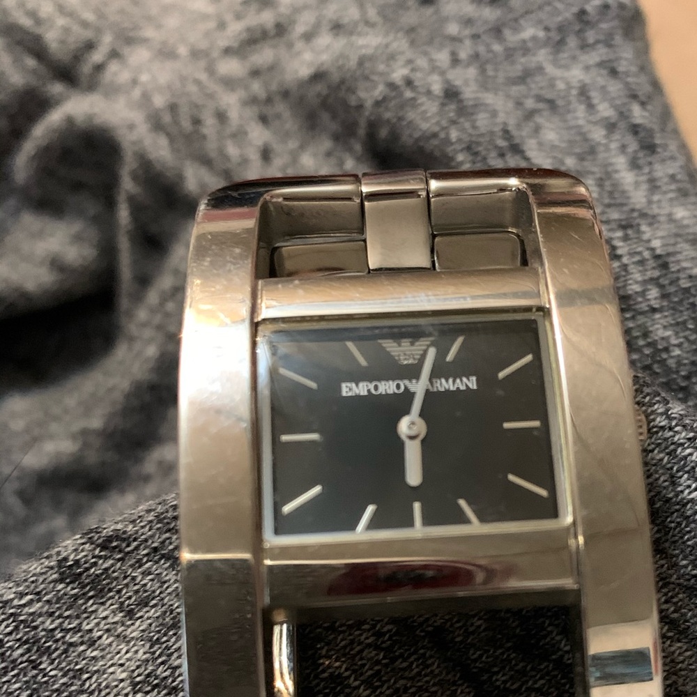 Armani watch - Picture 2 of 5